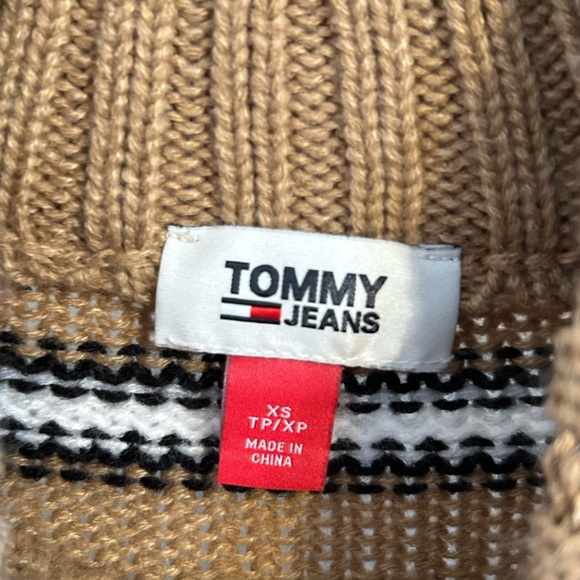Tommy Hilfiger | Women's Striped Tan Sweater | Size XS - Picture 2 of 6